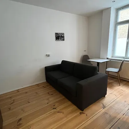 - Im Zentrum Von
